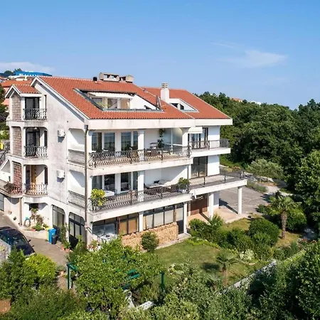 With Parking Space - 27249 Apartment Rijeka