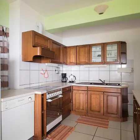 Apartment With Parking Space - 27249